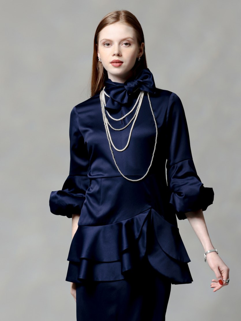 REGINA ROMANTICO 星柄スリーブレスベスト 2352-62J7039002.jpg?v=1717556153