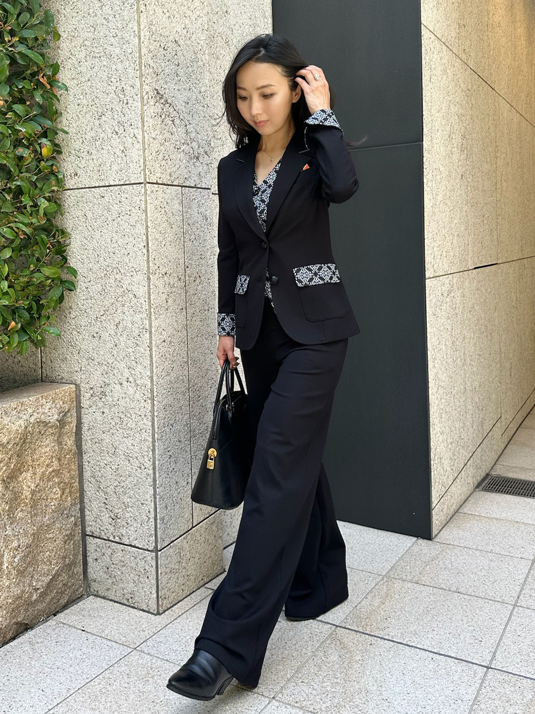 Look4-1