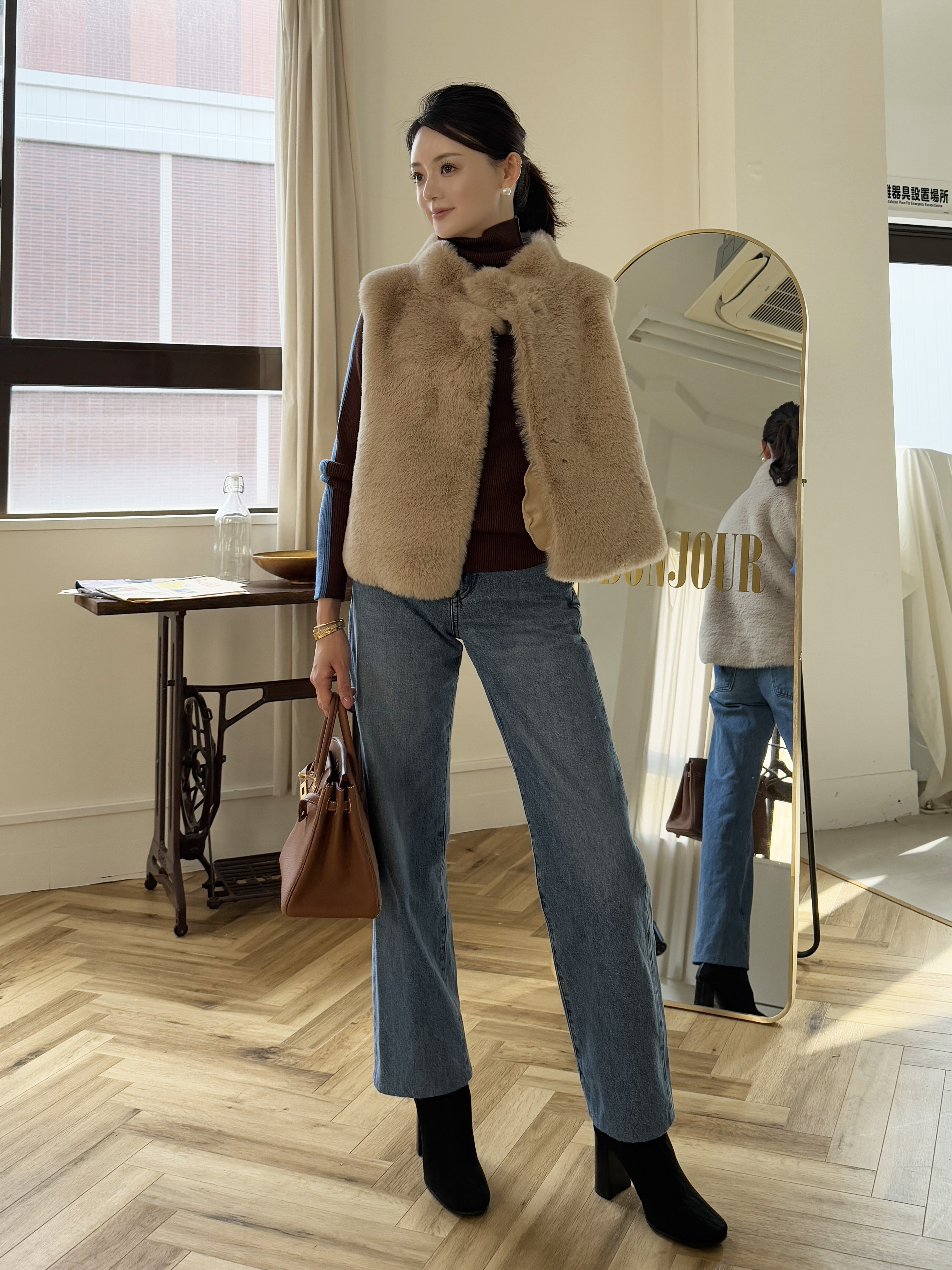 LOOK1-1