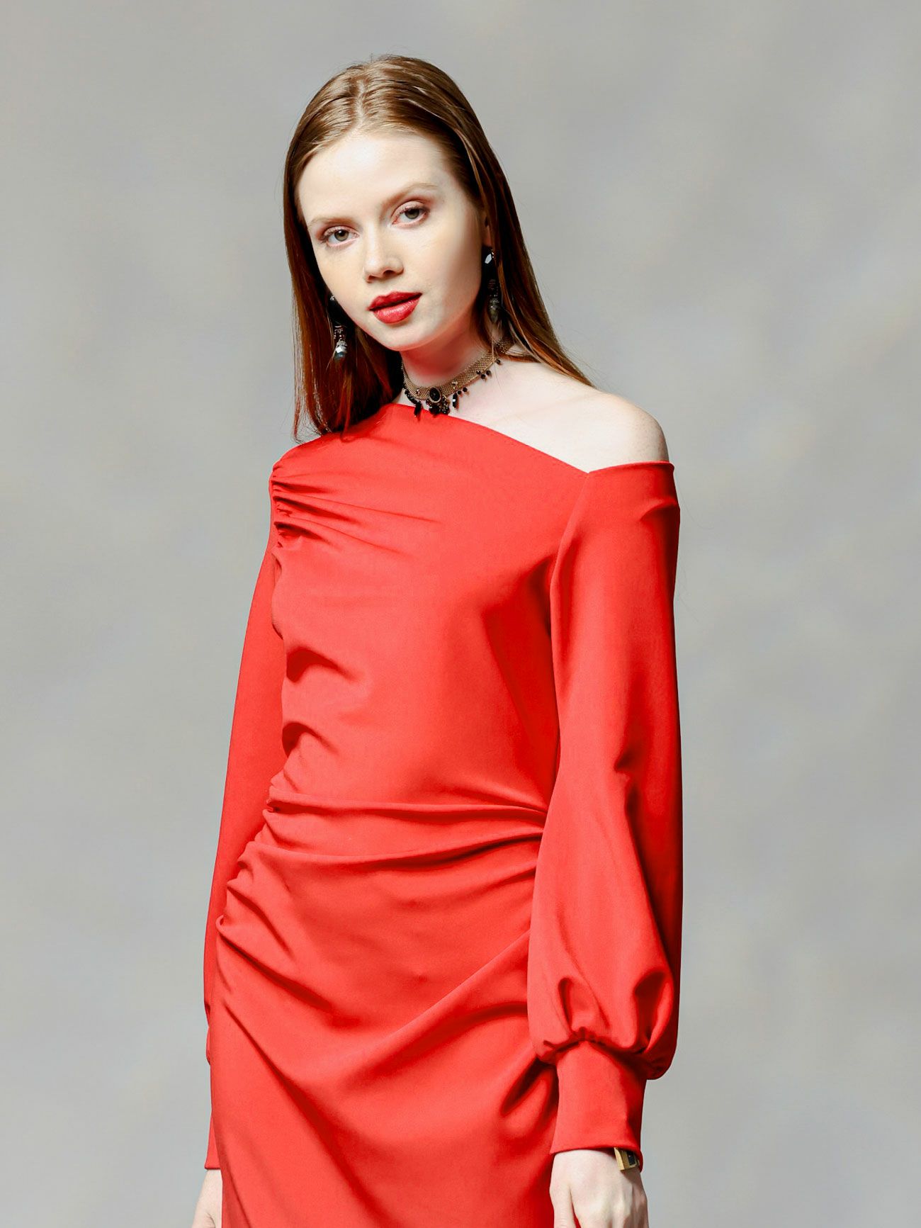 ショルダーカット ワンピース レッド | REGINA ROMANTICO（レジ  